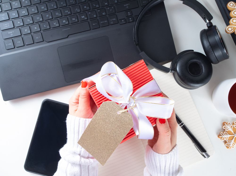 15 Best Holiday Gifts for Employees: Perfect Picks for Every Workplace - Zulay Kitchen
