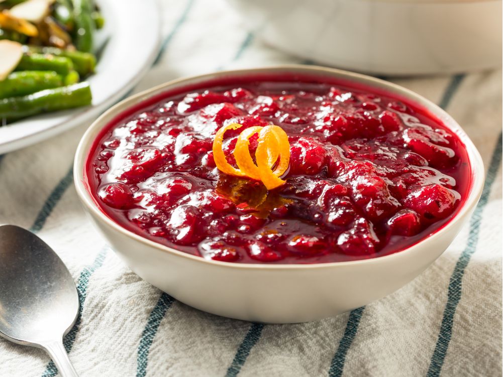 Basic Holiday Cranberry Sauce Recipe - Zulay Kitchen