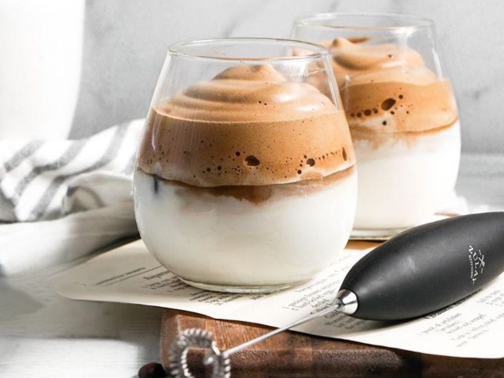 Creamy Hot Chocolate with a Milk Frother - Zulay Kitchen