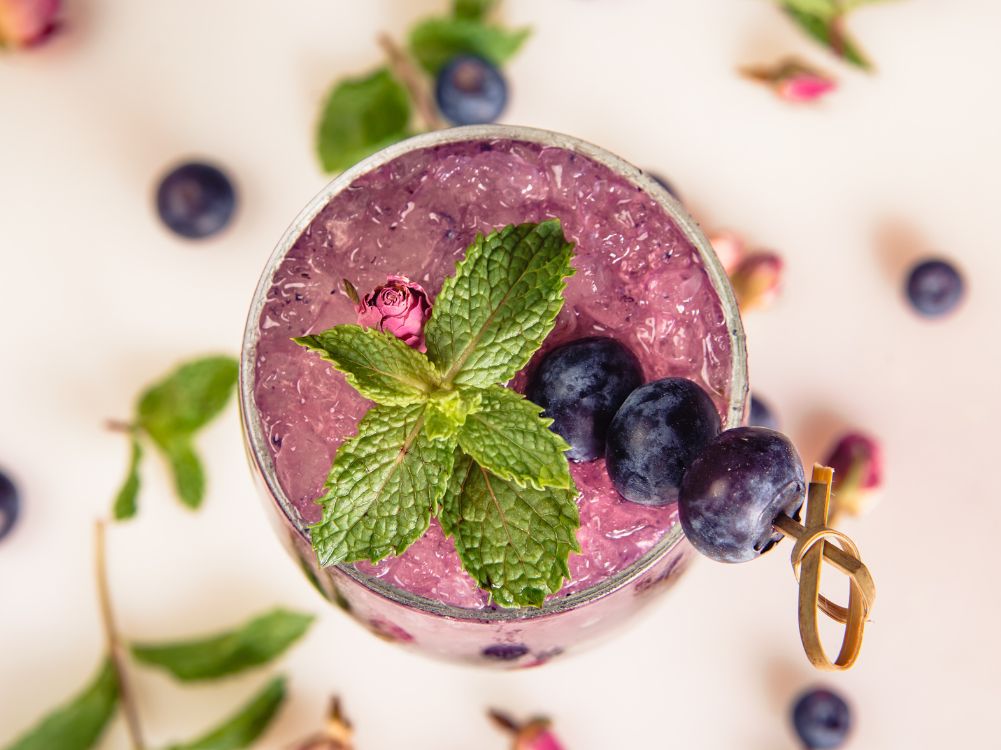 How to Make Blueberry Lemon Drop Slushies - Zulay Kitchen