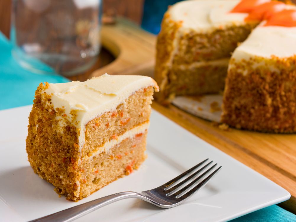 Carrot Cake Recipe with Greek Yogurt Frosting - Zulay Kitchen