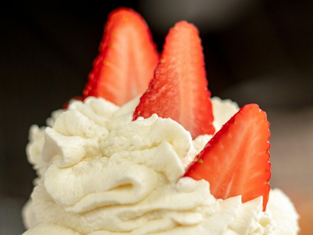 How to Make Homemade Whipped Cream