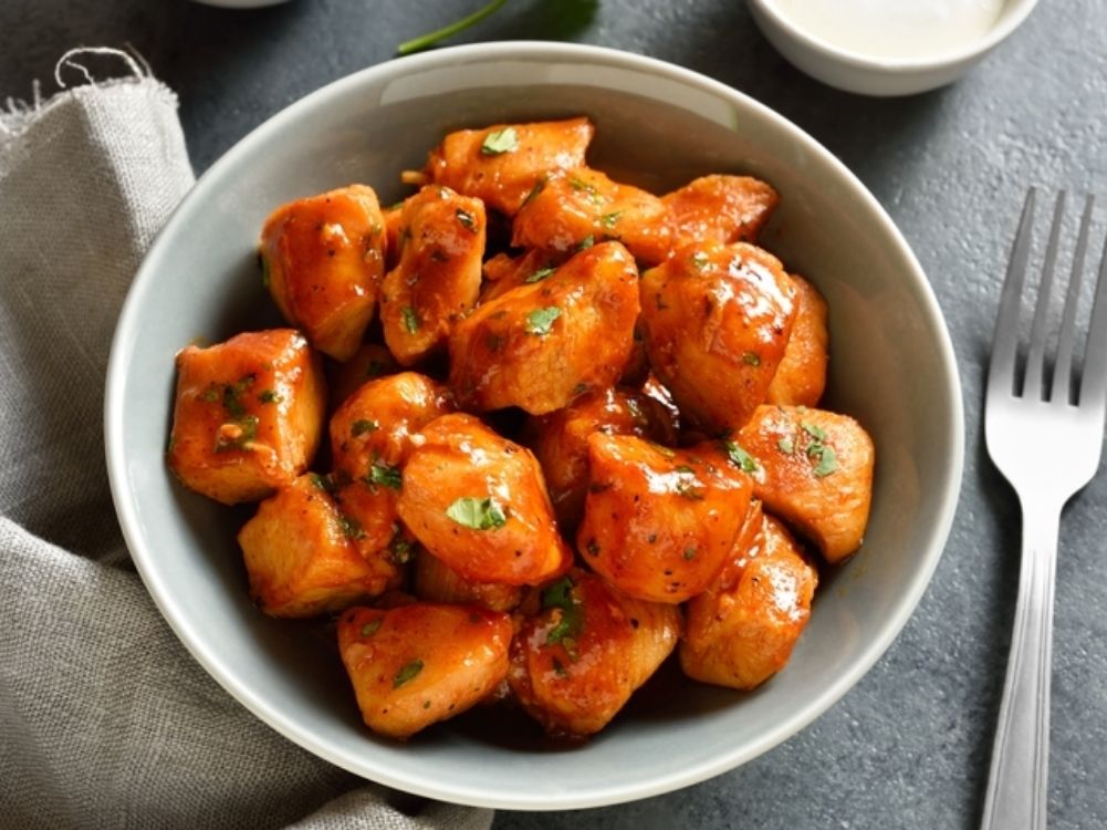 How to Make Hot Honey Chicken Bowls - Zulay Kitchen