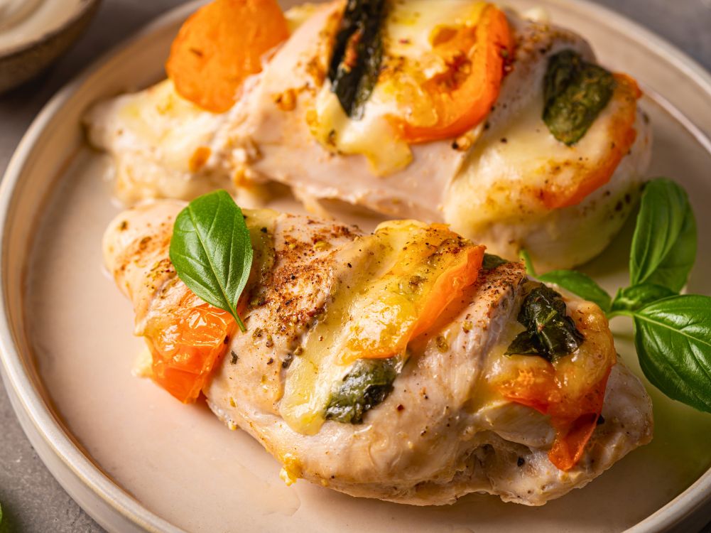 Lasagna Stuffed Chicken - Zulay Kitchen