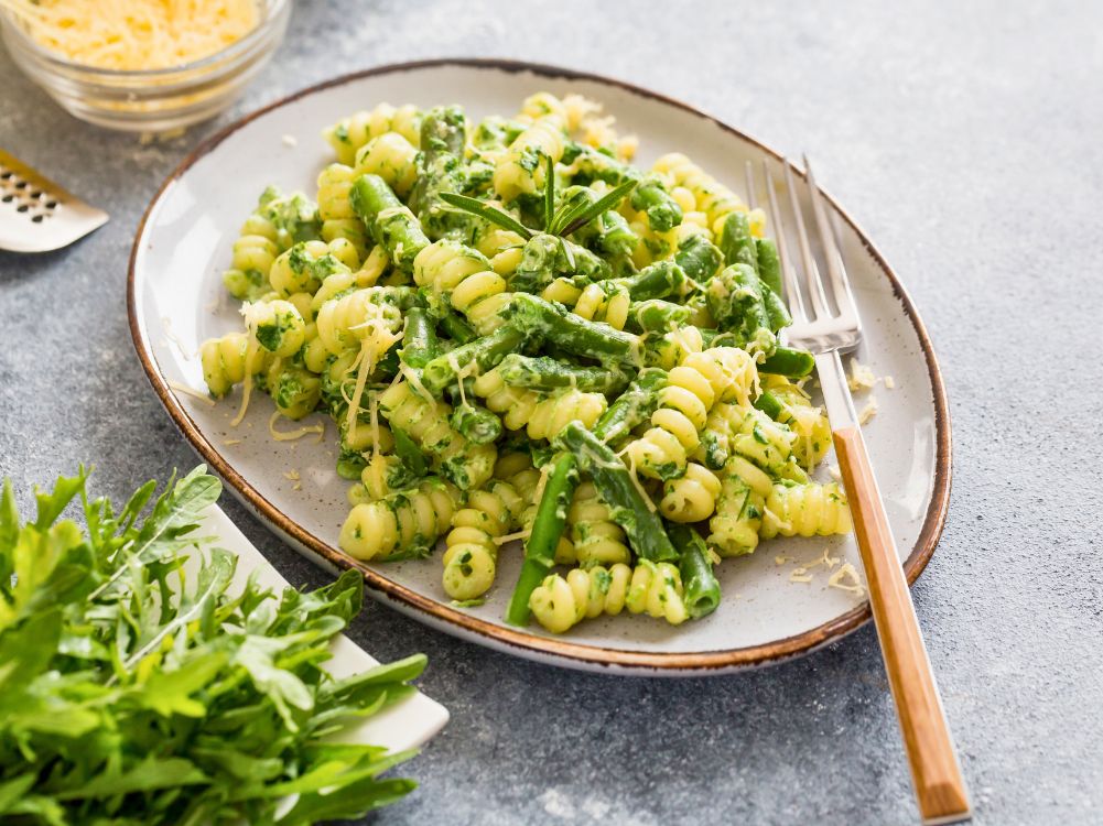 Pesto Pasta Salad with Roasted Veggies - Zulay Kitchen