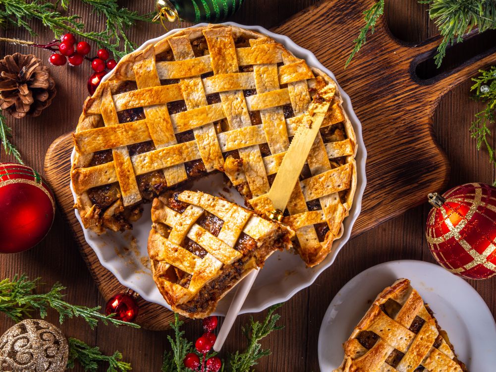 How to Make the Traditional Christmas Pie - Zulay Kitchen