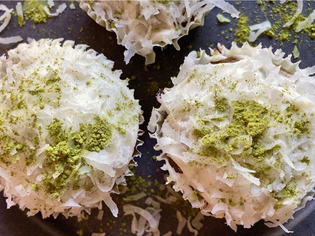 Matcha Coconut Cupcakes Recipe - Zulay Kitchen