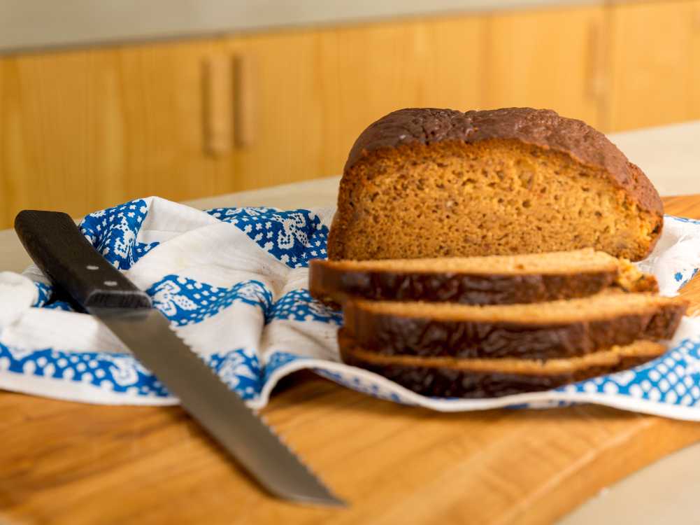 Basic Gluten Free Bread Recipe - Zulay Kitchen