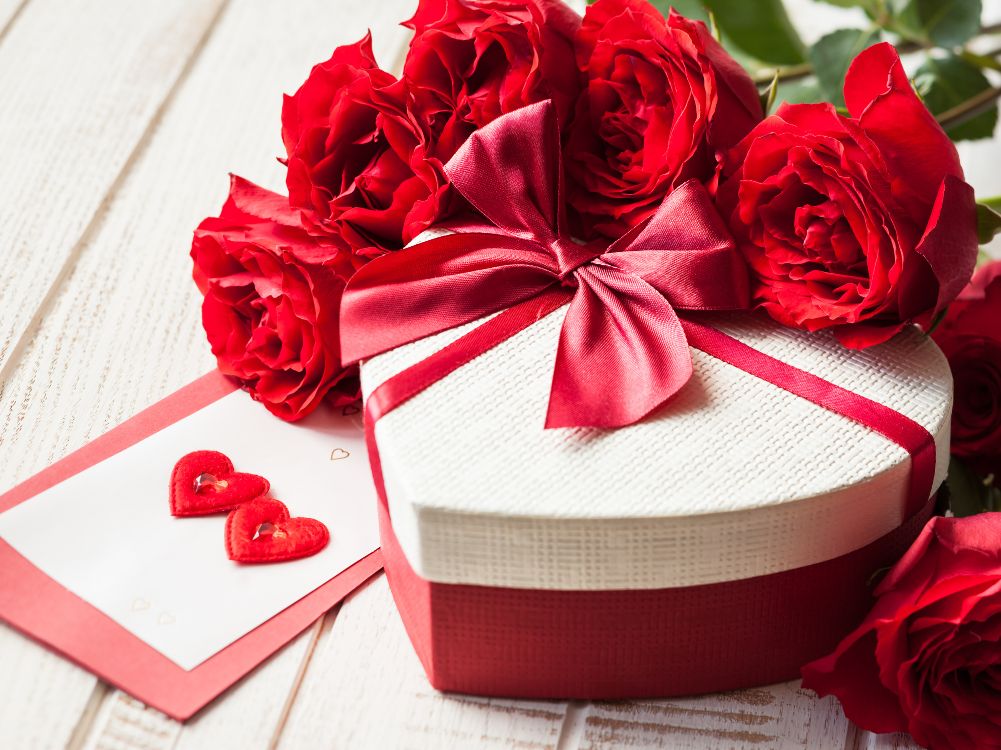 Valentine's Day Gift Guide And Recipes - Zulay Kitchen