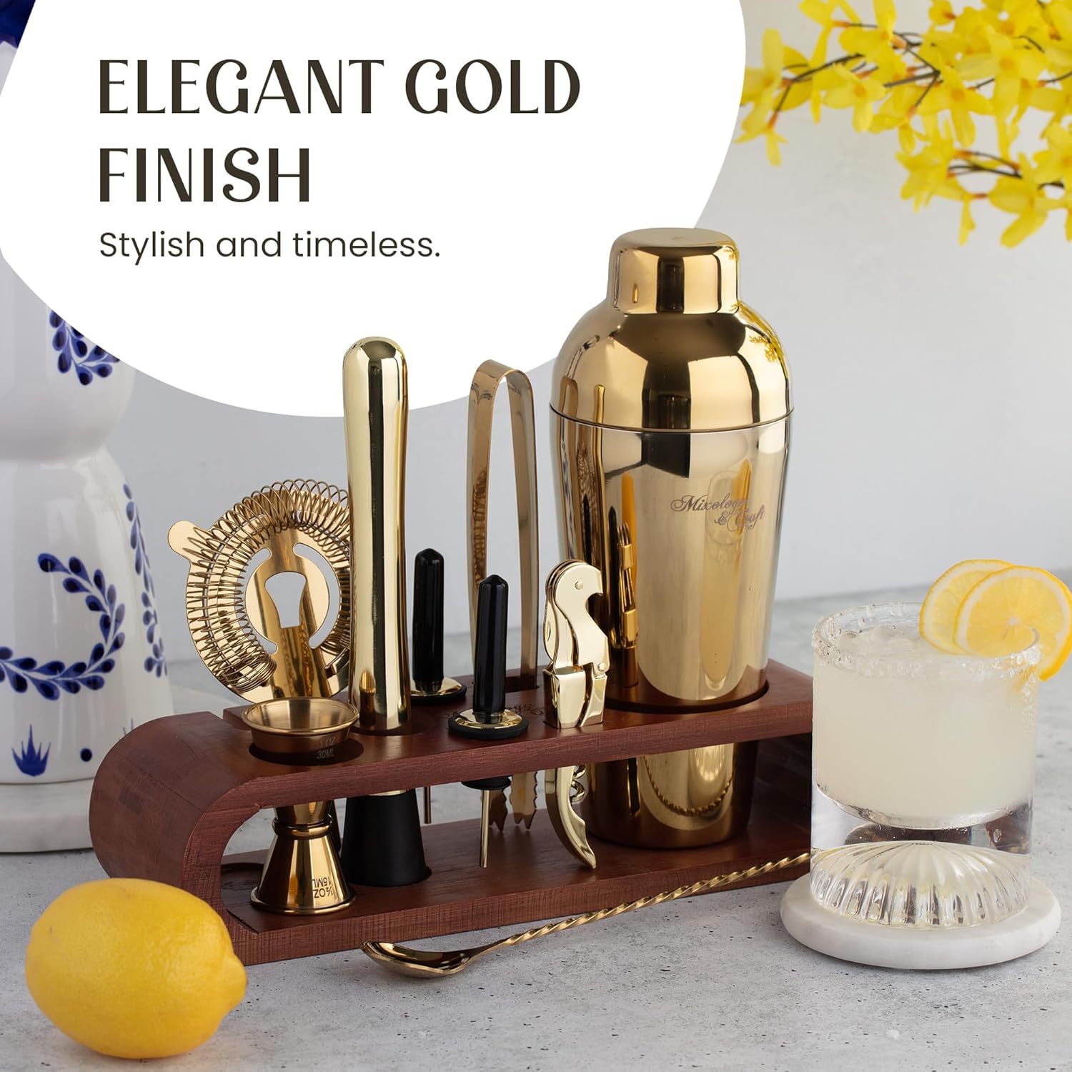 Cocktail Shaker Set with Elegant Gold Finish – Stylish and Timeless