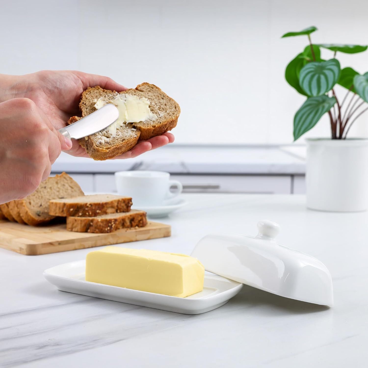 Adds a Touch of Elegance to Your Dining Table by Zulay Kitchen