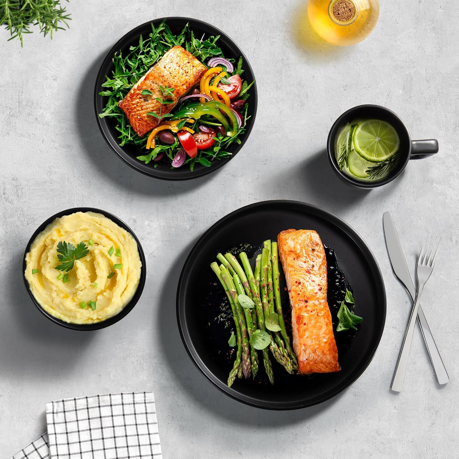 Microwave and Dishwasher Safe Stoneware Dinnerware Set by Zulay Kitchen