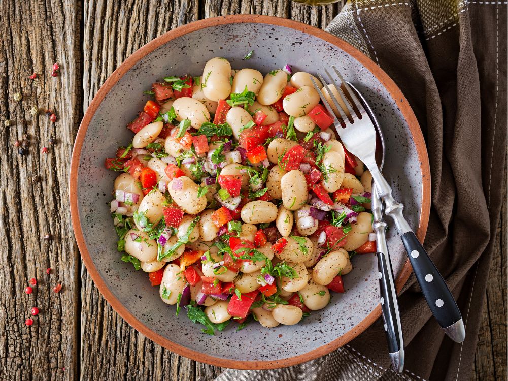 How to Make Mediterranean White Beans and Greens in One Skillet - Zulay Kitchen