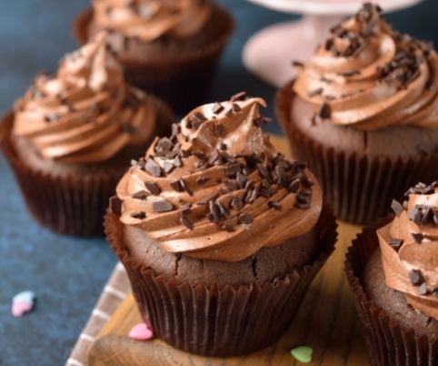 Best Chocolate Cupcake Recipe - Zulay Kitchen