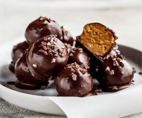 Chocolate Peanut Butter Balls Recipe - Zulay Kitchen