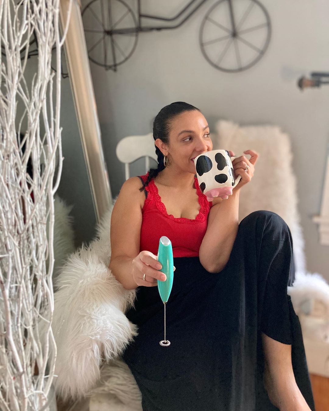 Cristy Uses The MilkBoss Milk Frother To Make Her Favorite Low Carb Coffee! - Zulay Kitchen