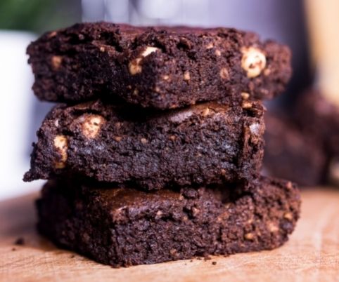 Double Chocolate Fudge Brownies Recipe - Zulay Kitchen