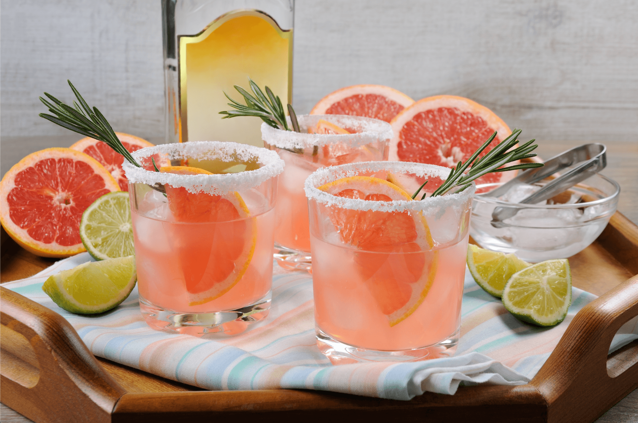 Grilled Grapefruit Paloma Cocktail - Zulay Kitchen