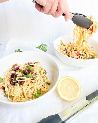 Michelle is Serving a Delicious Pasta Recipe with Her Zulay Tongs! - Zulay Kitchen