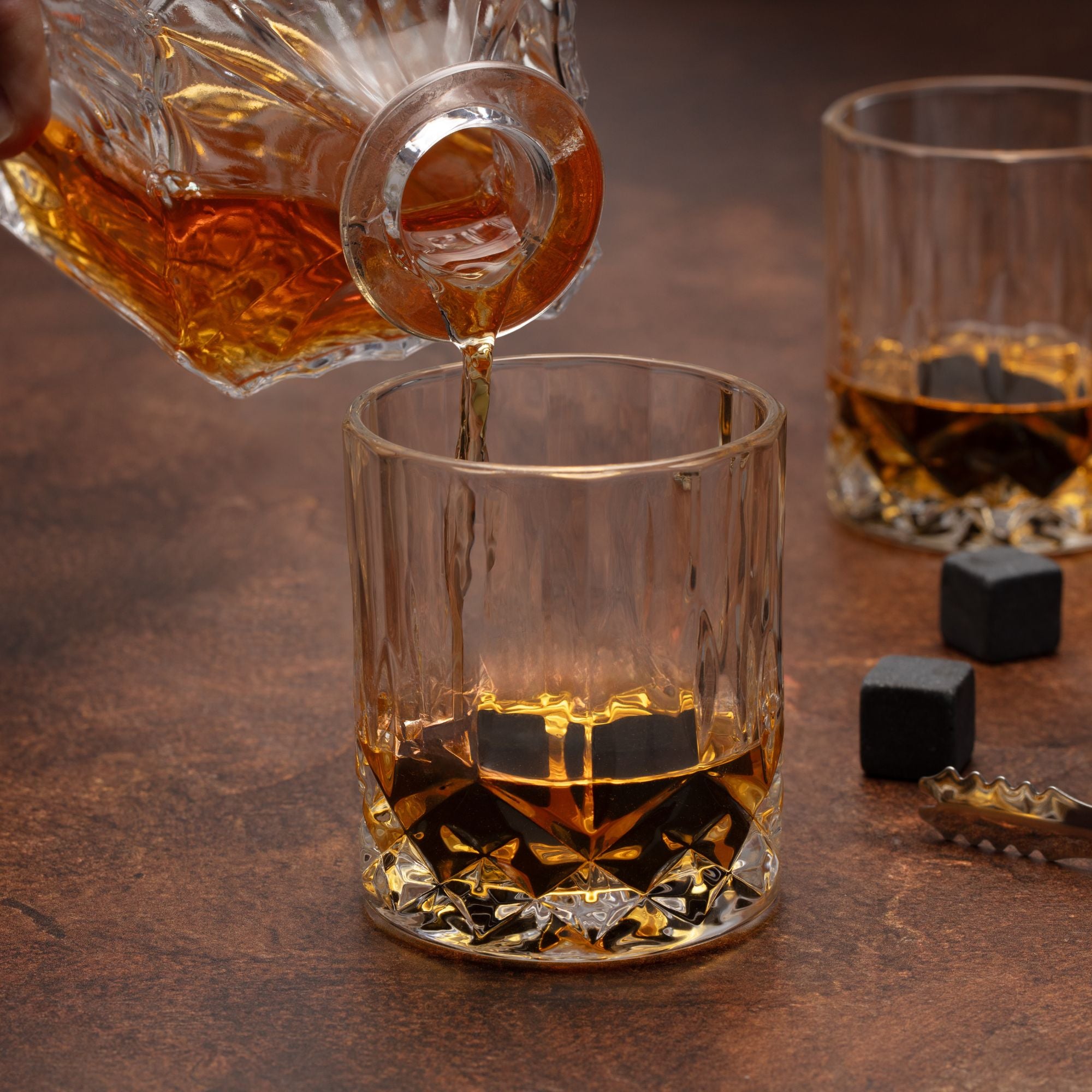 Gift-Ready Whiskey Set for Men and Enthusiasts