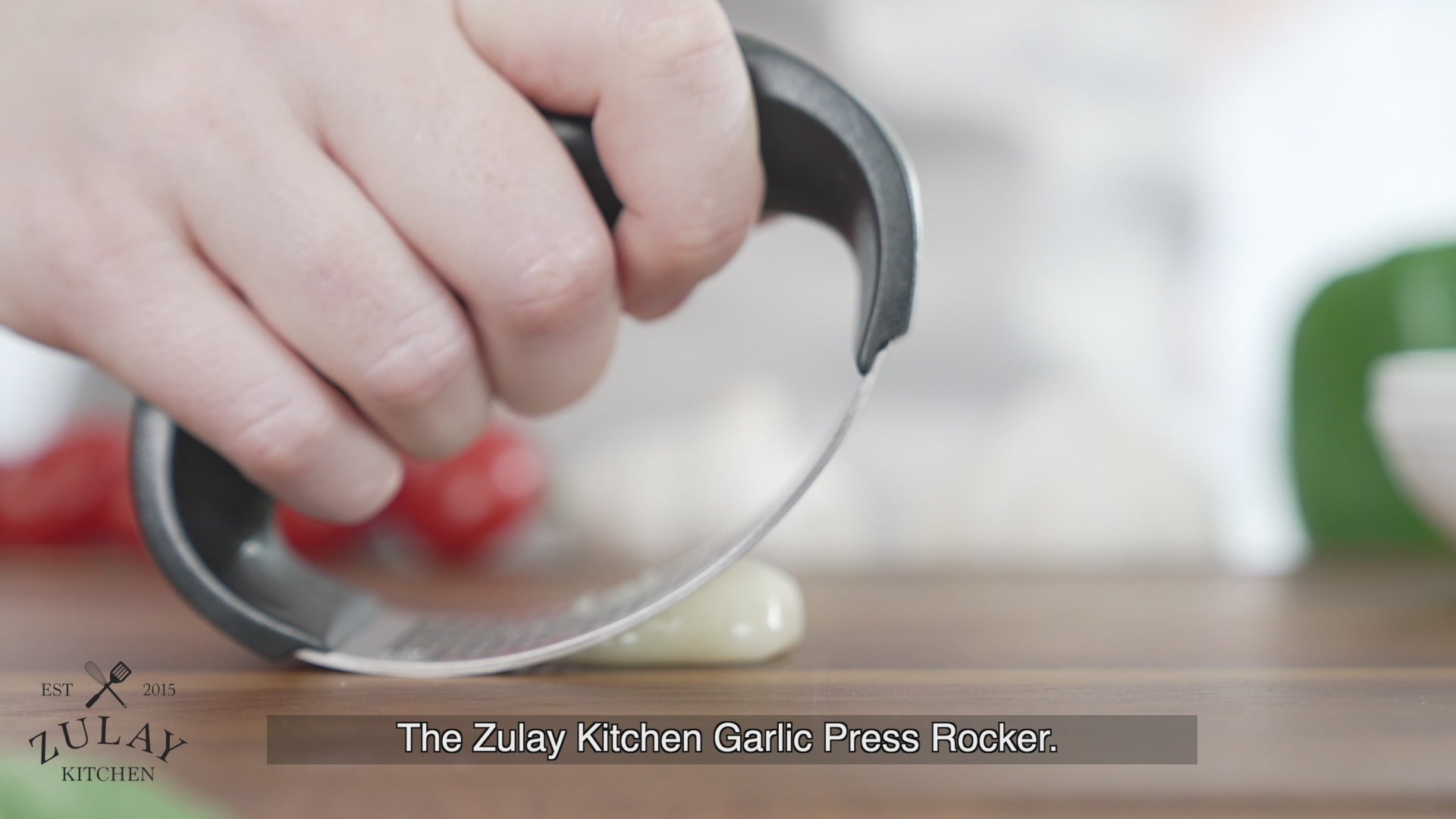 Garlic Press Rocker by Zulay Kitchen