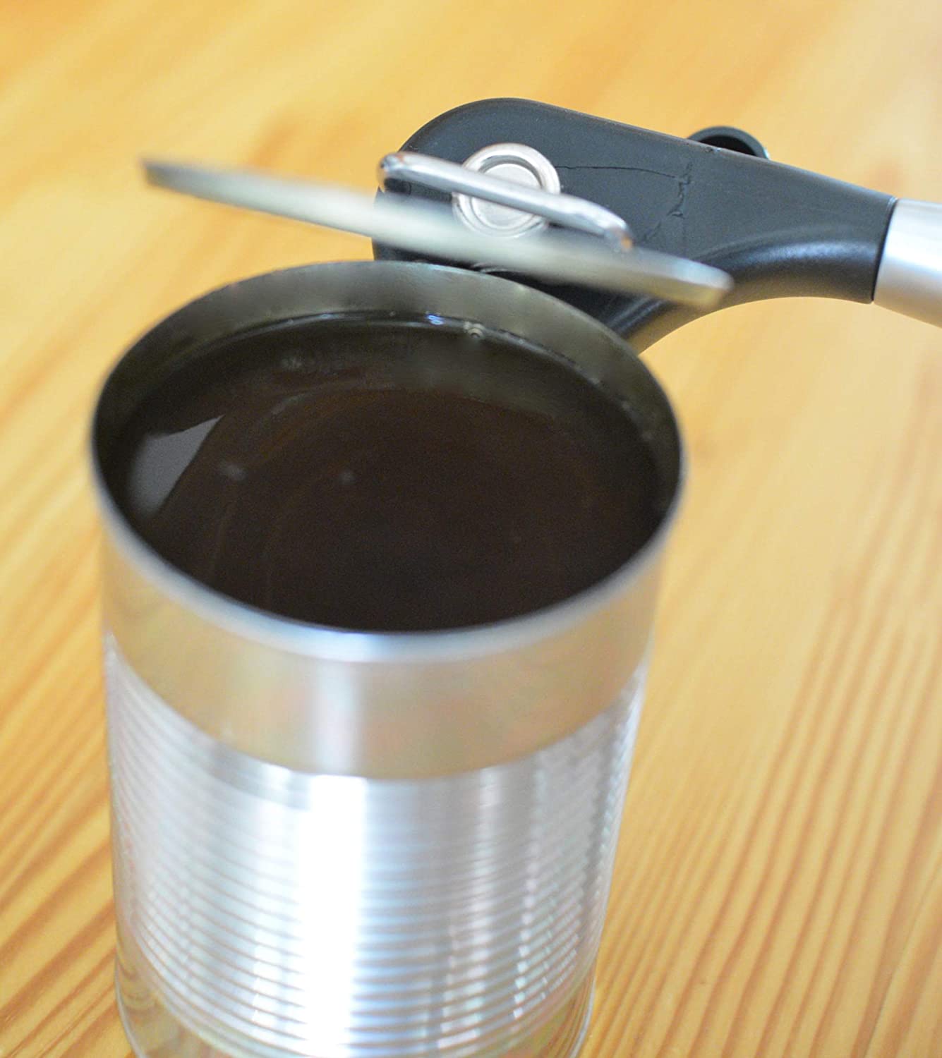 Zulay Kitchen: Can Opener with Large Turn Knob - Giving Flavor